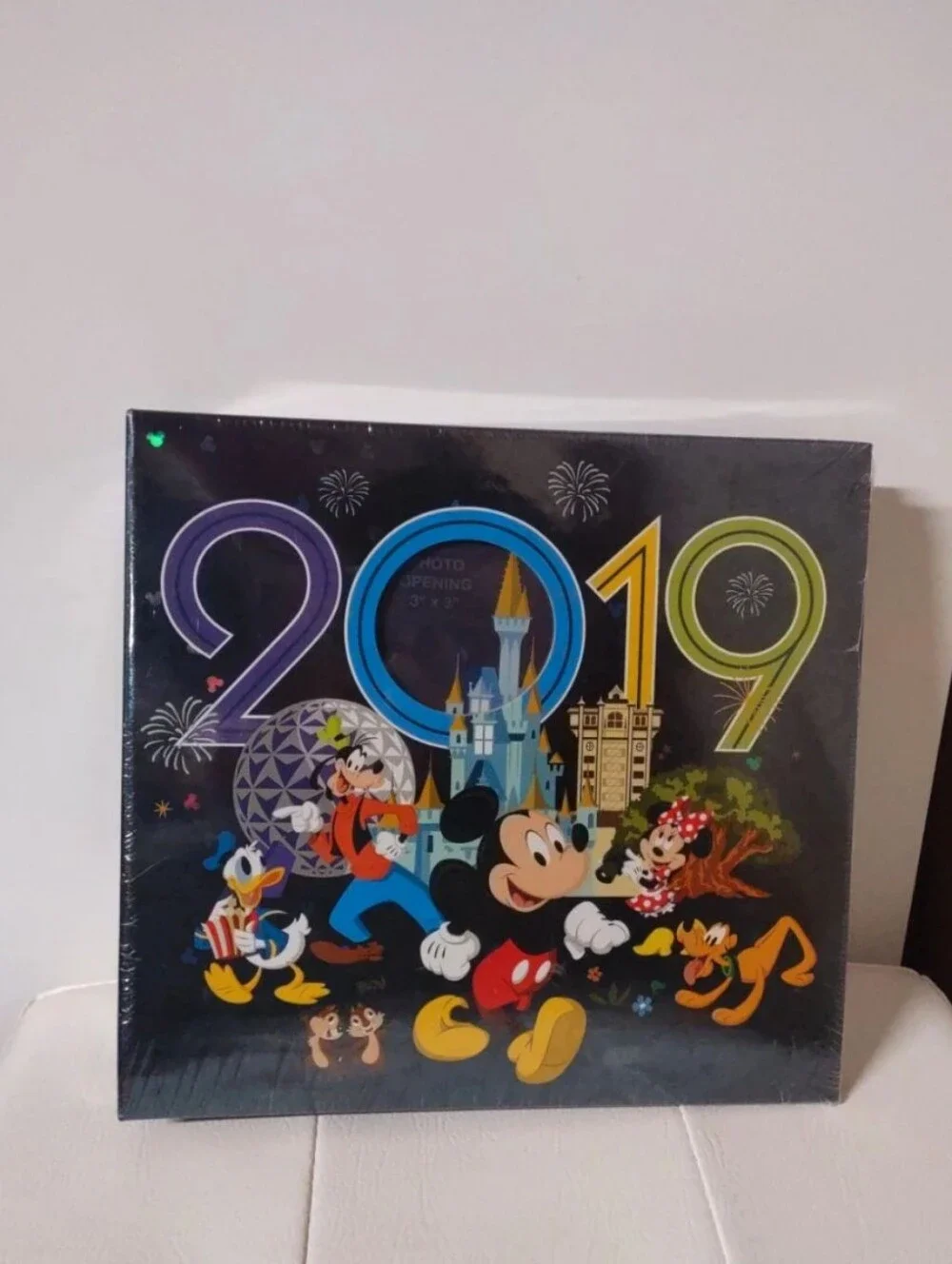 Disney Parks 2019 Photo Album New/Sealed